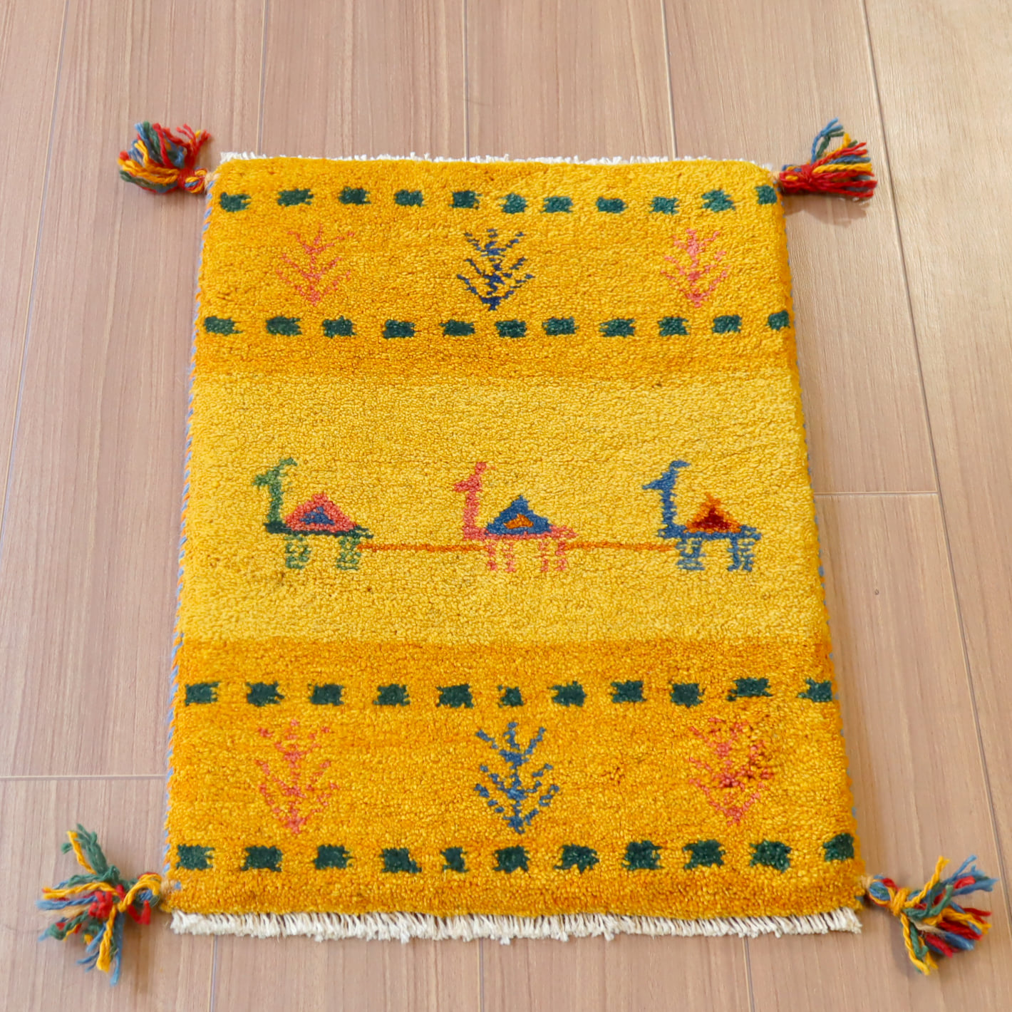 ギャッベ ミニギャベ イラン　 58x41cm イエローオレンジ　ラクダ