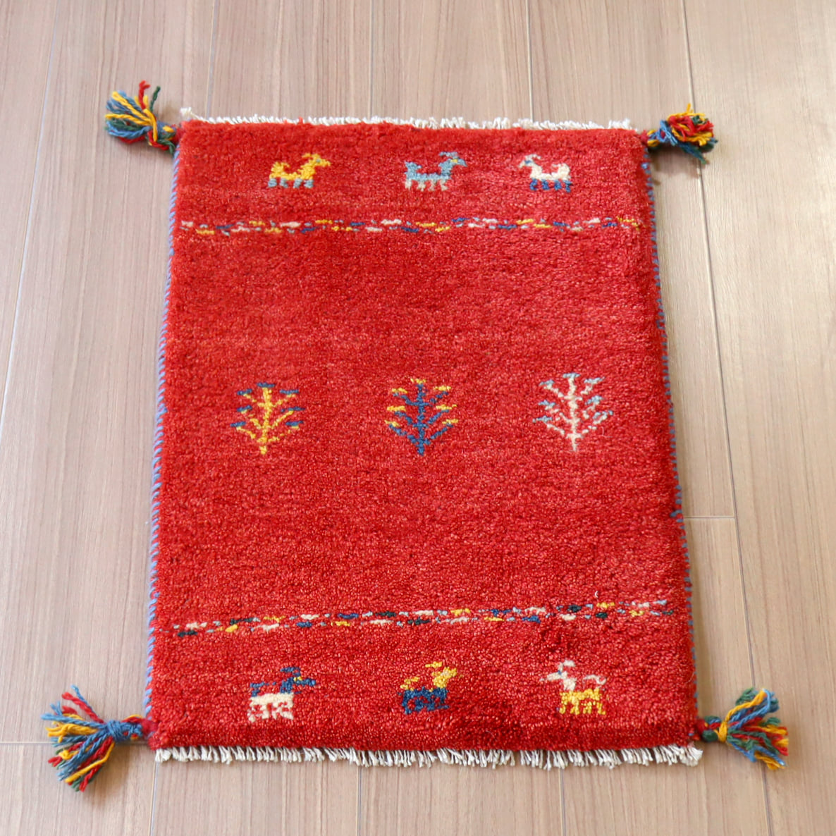 ギャッベ ミニギャベ イラン　 63x43cm レッド　動物と草花モチーフ