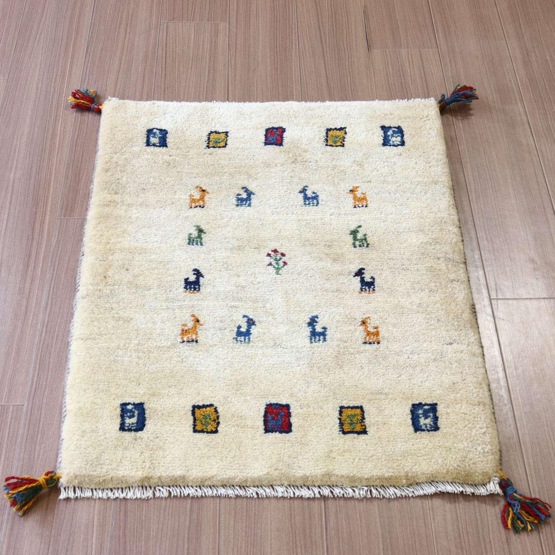 ギャッベ イラン産手織り 87x65cm ナチュラルアイボリー 玄関マット