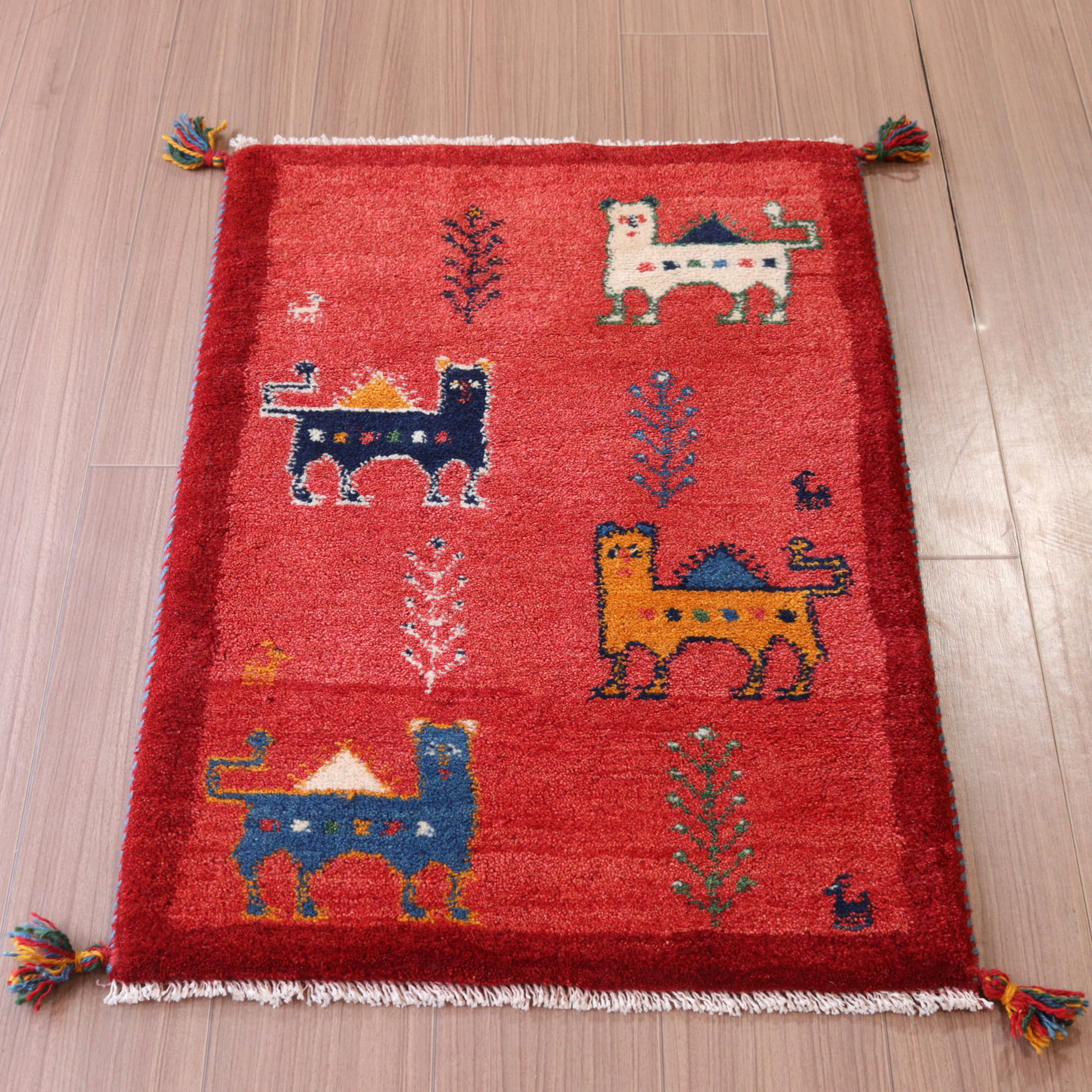 ギャッベ 手織り イラン産 90x62cm ラクダと生命の木 レッド