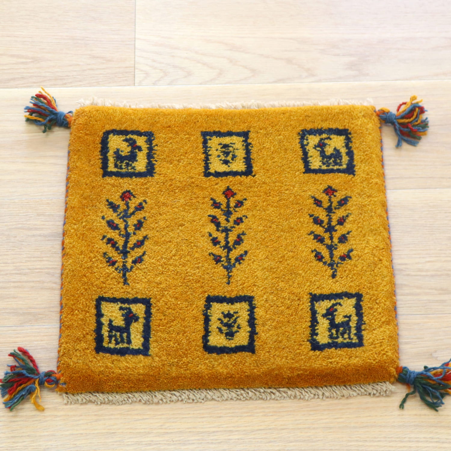 ギャッベ イラン産手織り 座布団サイズ 40x40cm イエローオレンジ