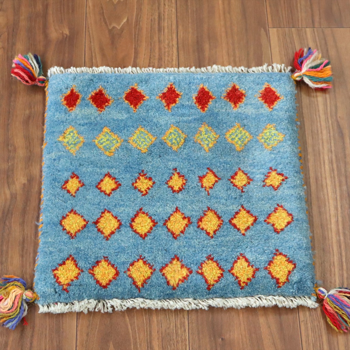 【15%OFF】ギャッベ イラン産手織り 座布団サイズ39×39cm ブルー カラフルなひし形モチーフ