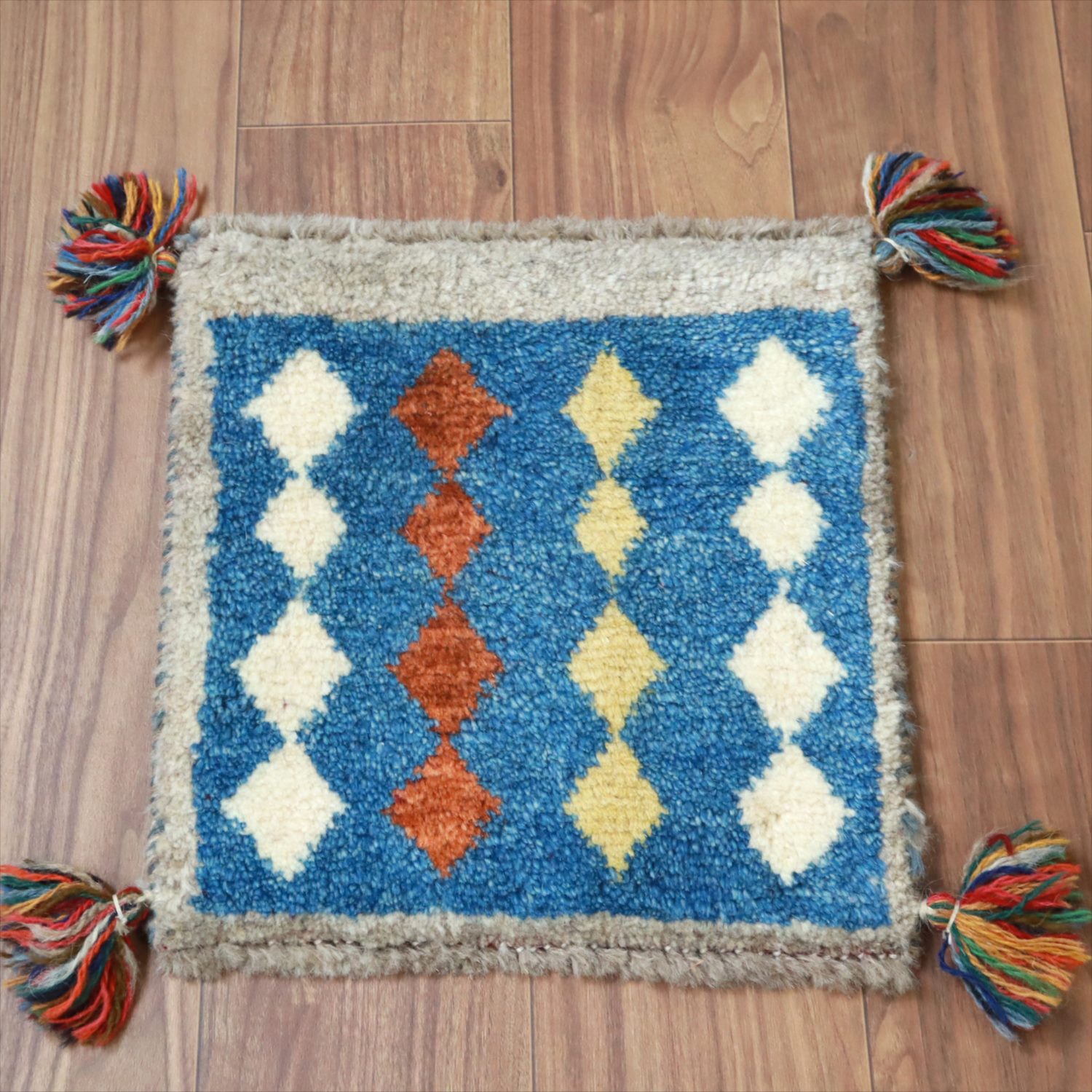 ギャッベ イラン産手織り 座布団サイズ 37x36cm ブルー