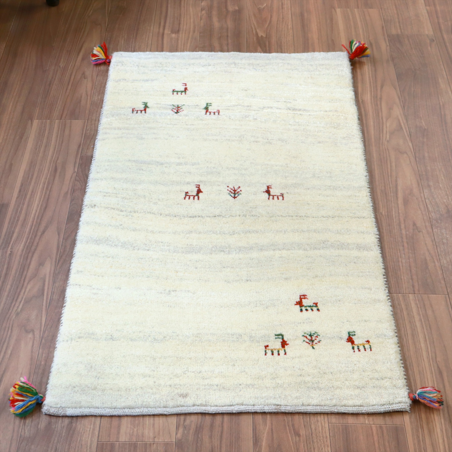 ギャッベ イラン 手織りラグ 127x74cm ナチュラルアイボリー　動物モチーフ