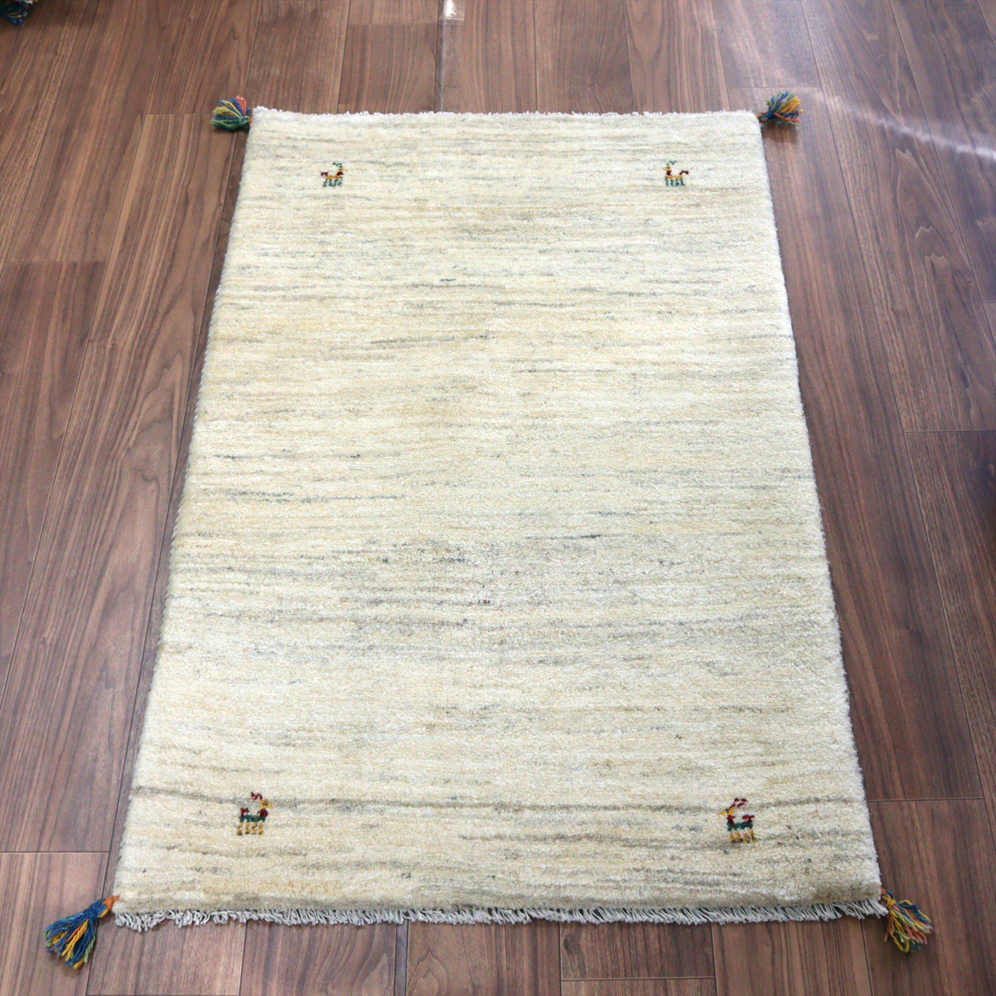 イランの手織りラグ ギャッベ 127x79cm アイボリー シンプルモチーフ