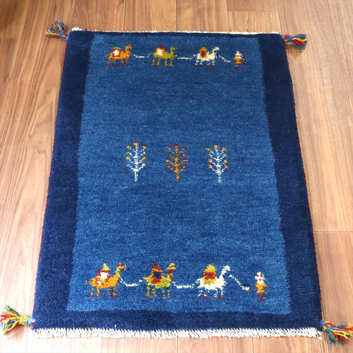 【15%OFF】ギャッベ イラン産手織り 87×60cm 玄関マット ブルー 生命の樹とラクダのキャラバン
