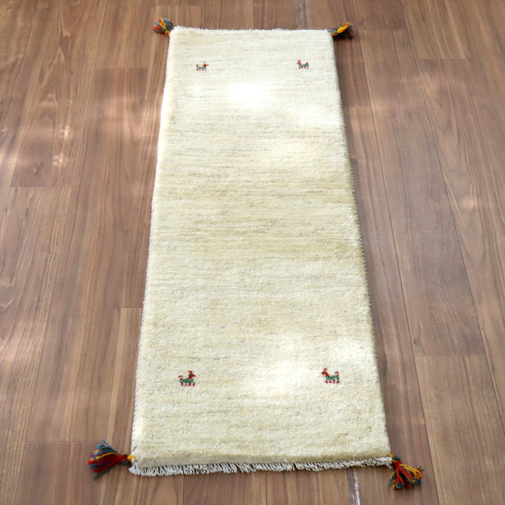 ギャッベ イラン 手織り　細長ランナー 150x50cm ナチュラルアイボリー　羊毛 シンプル　無地