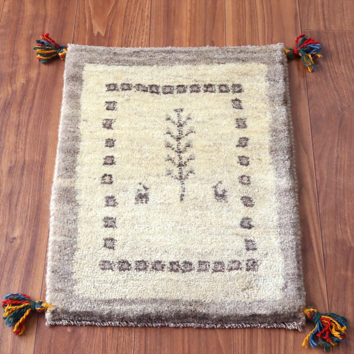 ギャッベ ミニギャベ イラン手織り 56×42cm ナチュラルアイボリー 生命の樹と動物