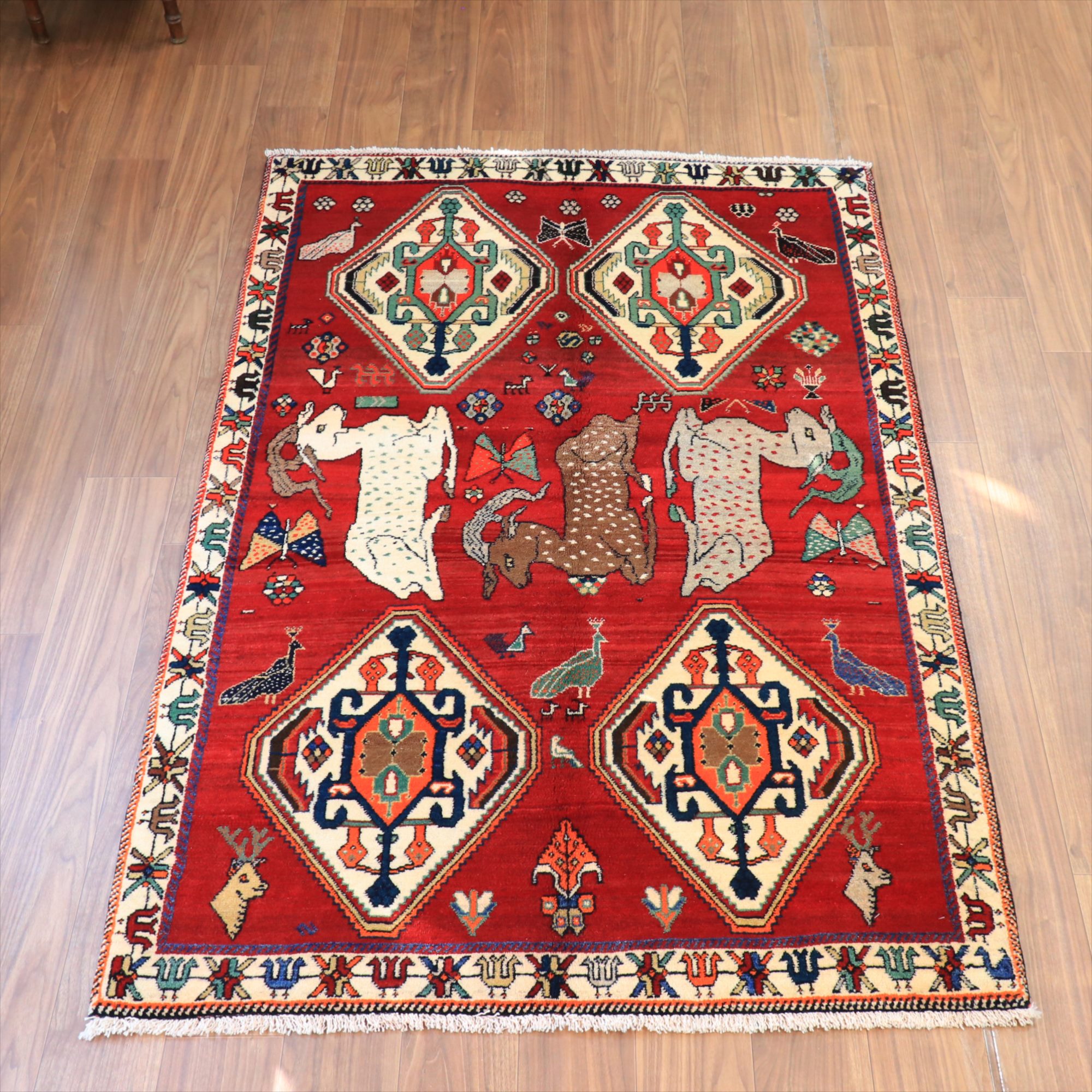 オールドギャッベ　カシュカイ　トライバルラグ 185x123cm 牡鹿と４つのメダリオン
