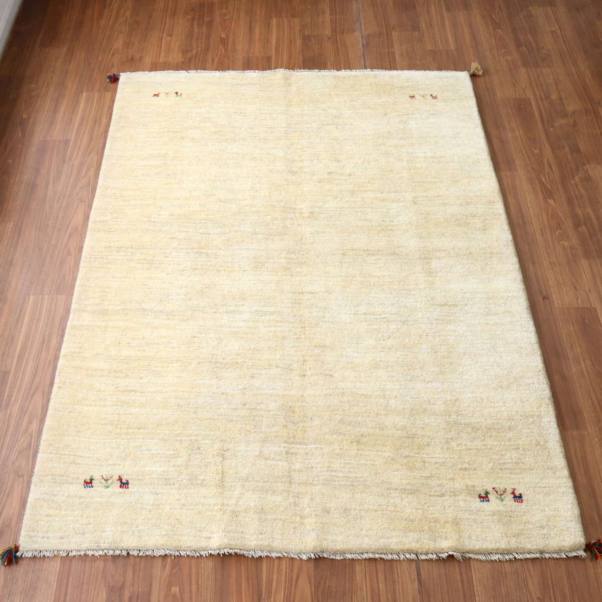 ギャッベ Gabbeh ナチュラルアイボリー237×173cm イラン産 四隅に動物と生命の樹