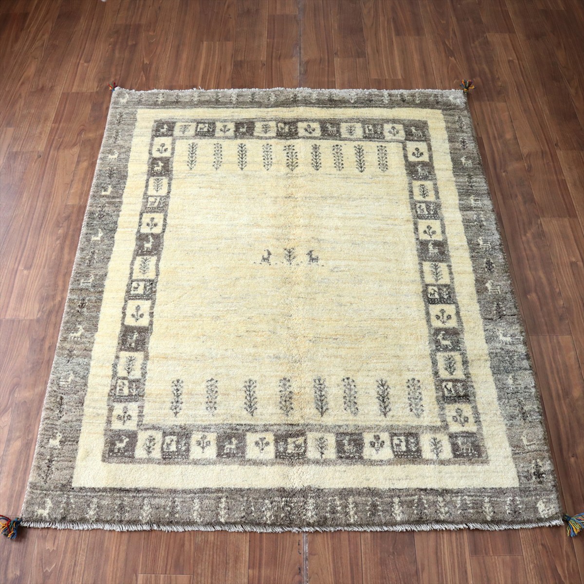 ギャッベ Gabbeh ナチュラルアイボリー197×160cm イラン産 生命の樹と動物