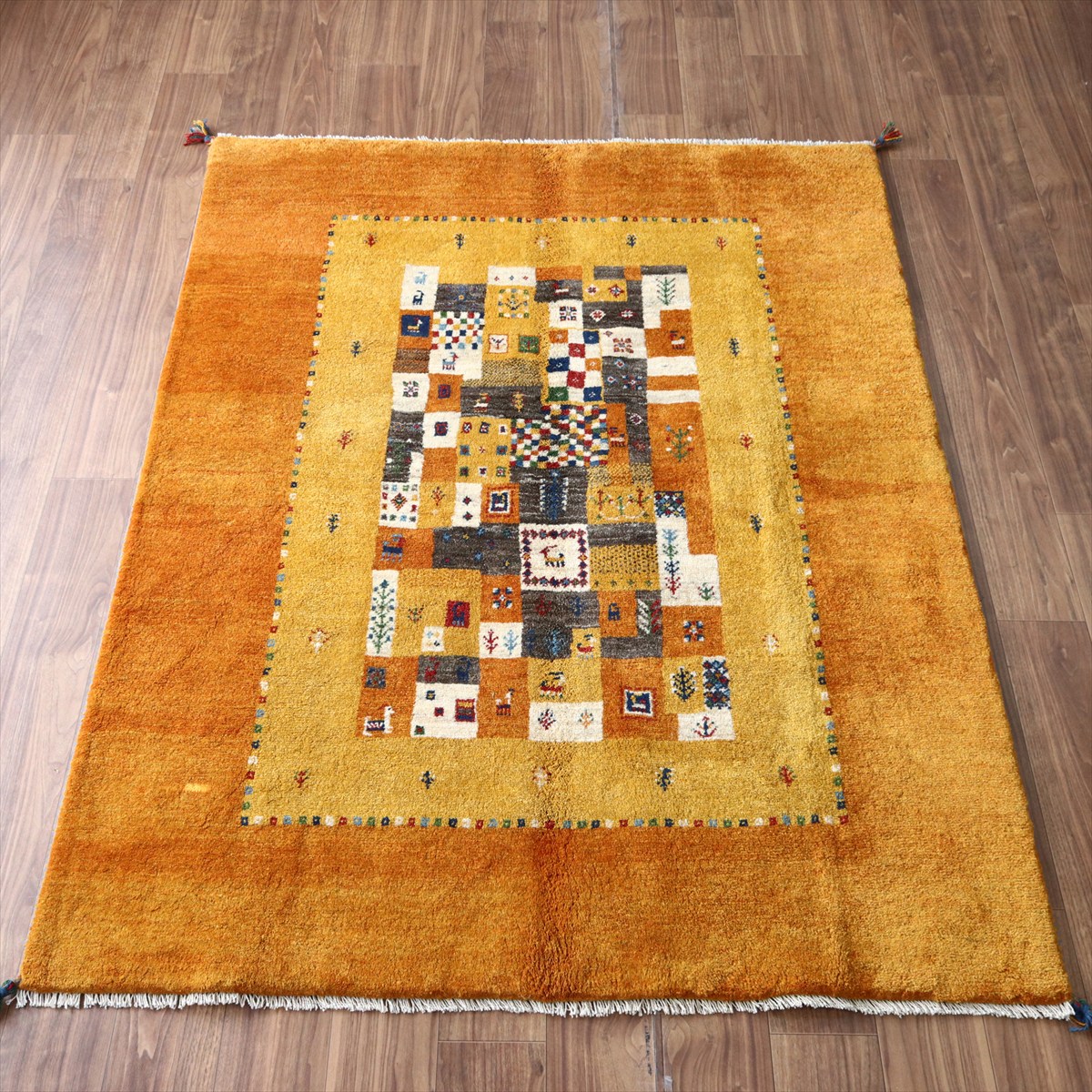 ギャッベ Gabbeh イエローオレンジ193×150cm イラン産 カラフルタイルに動物と生命の樹