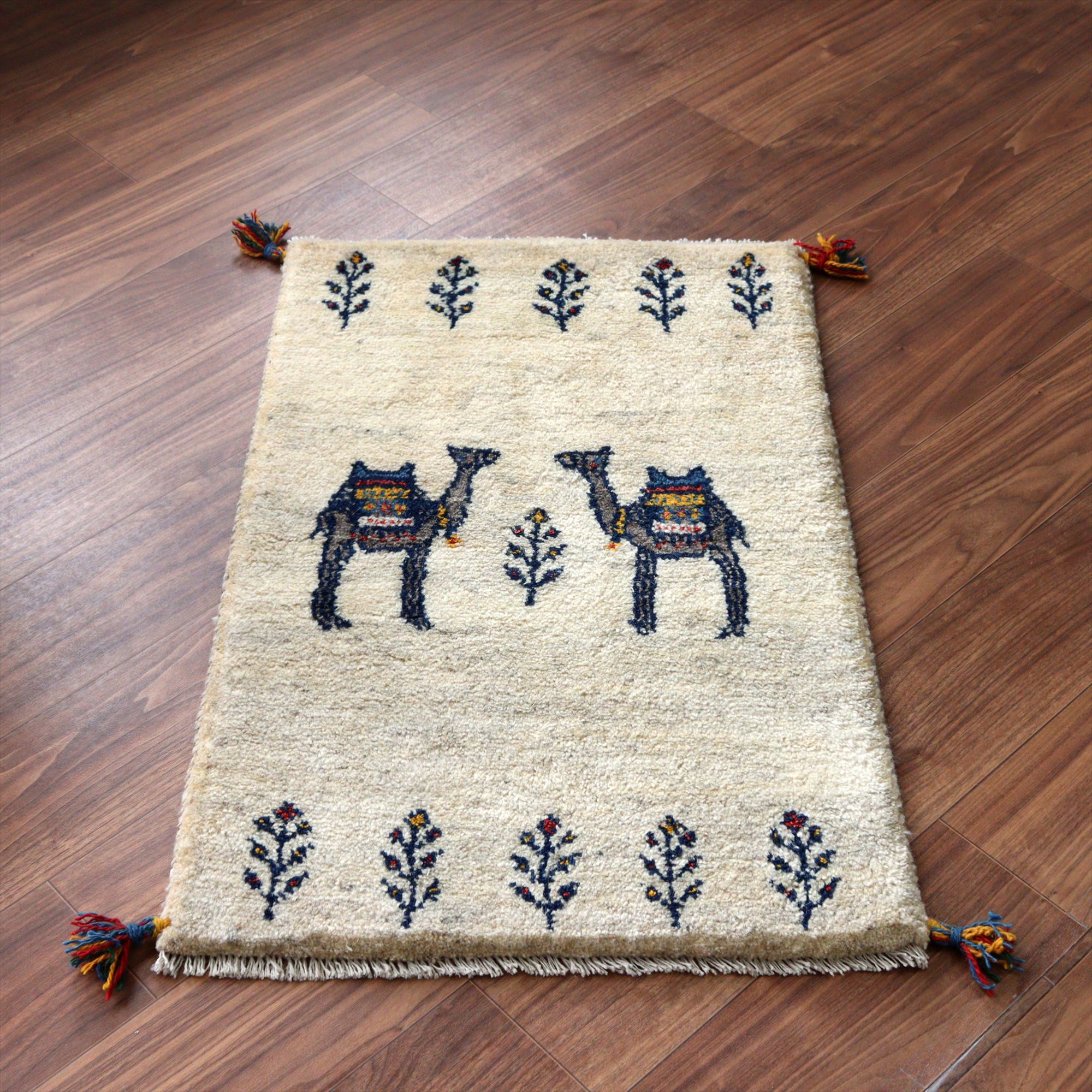 ギャッベ イラン産手織りラグ 93x60cm ２頭のラクダ アイボリー