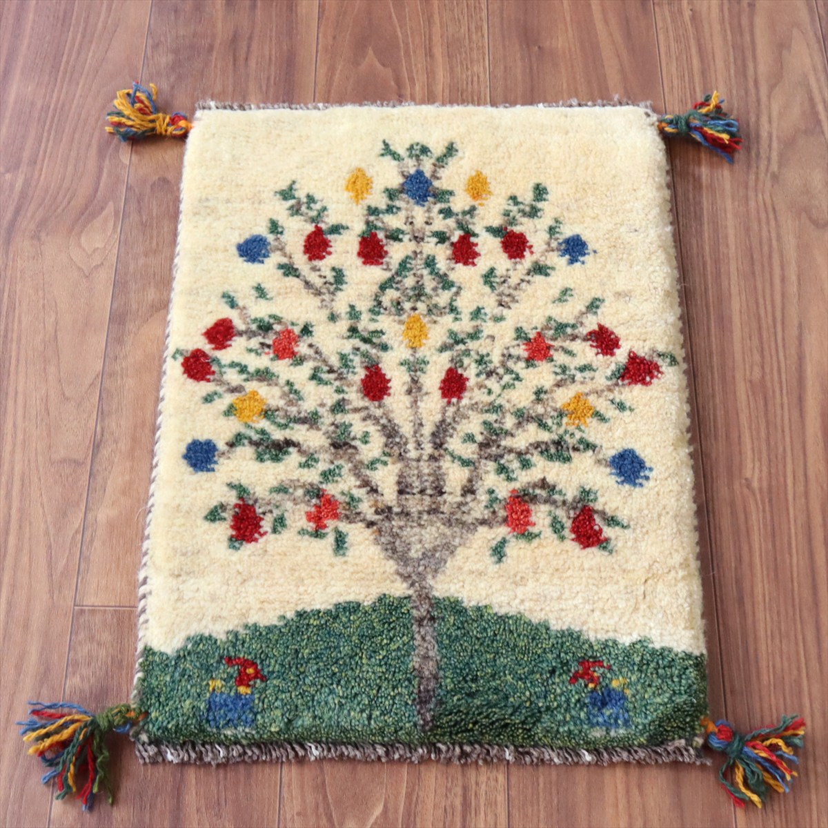 ギャッベ ミニギャベ イラン産 55×40cm ナチュラルアイボリー カラフルなザクロの樹