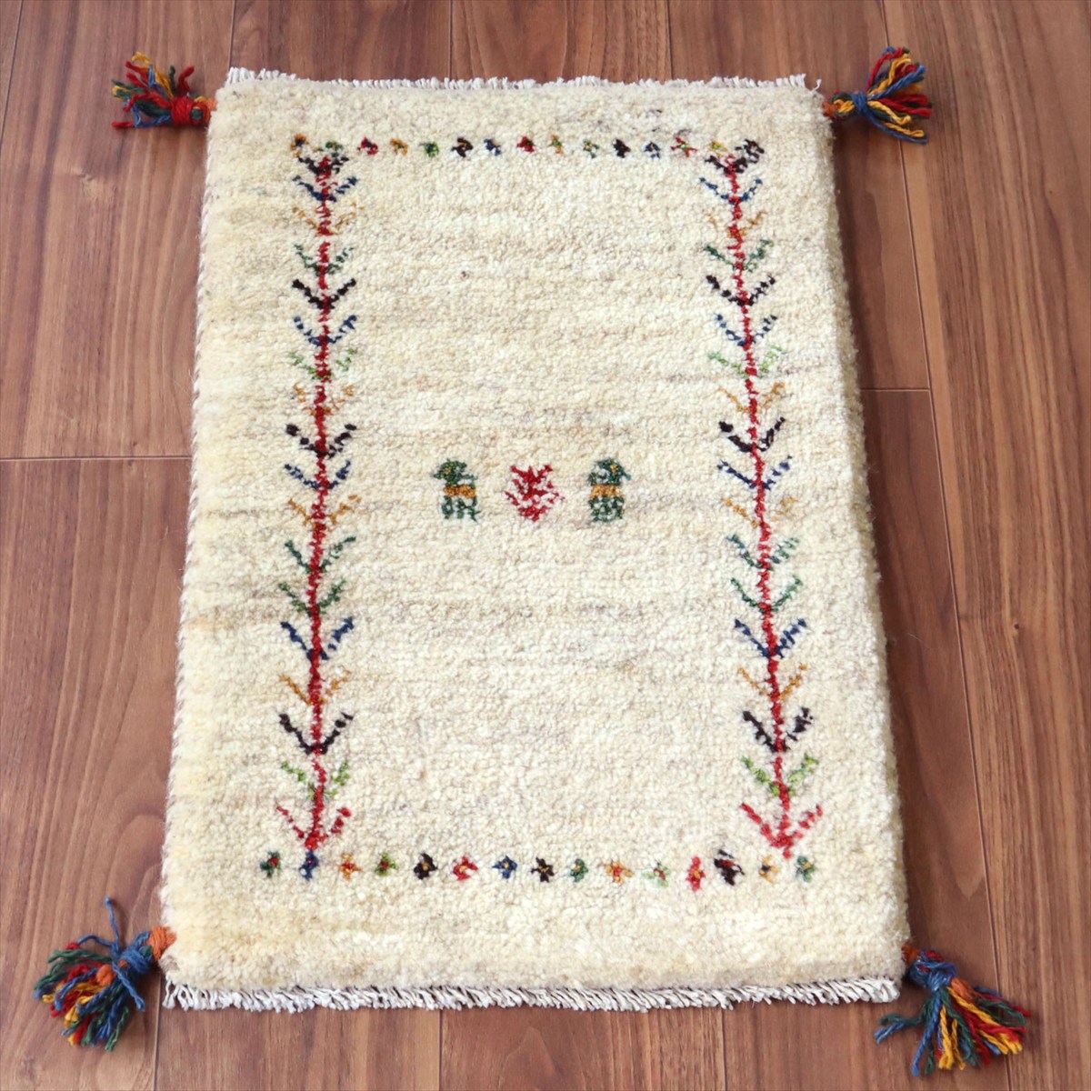 ギャッベ ミニギャベ イラン産 63×42cm ナチュラルアイボリー 連なる生命の樹と動物