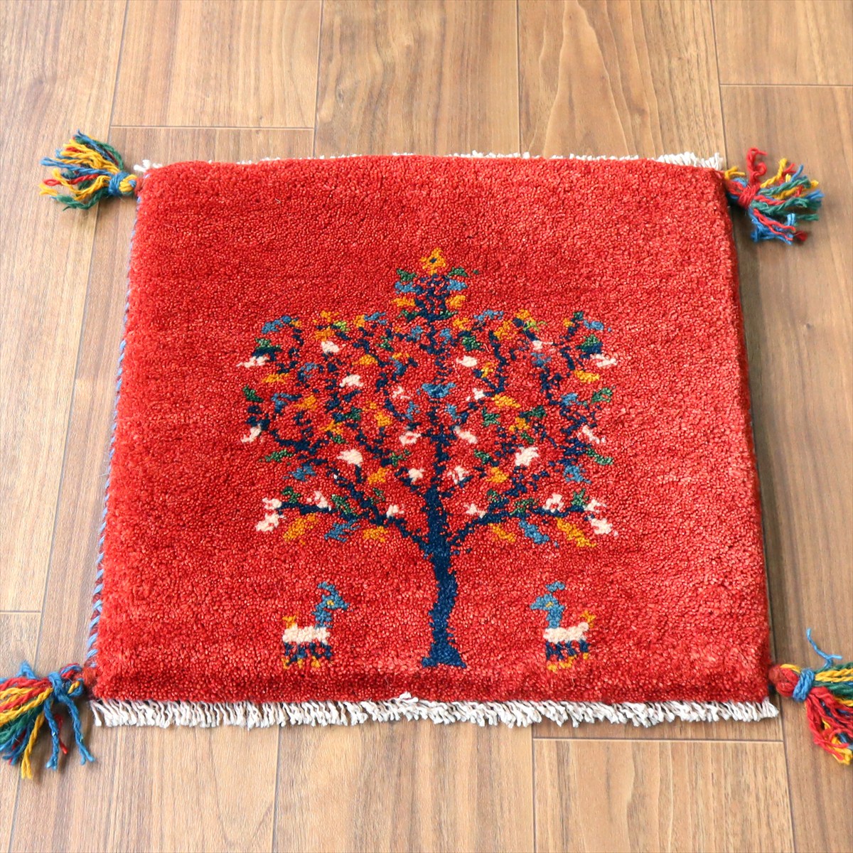 ギャッベ イラン産手織り 座布団サイズ40×42cm レッド カラフルな生命の樹と動物