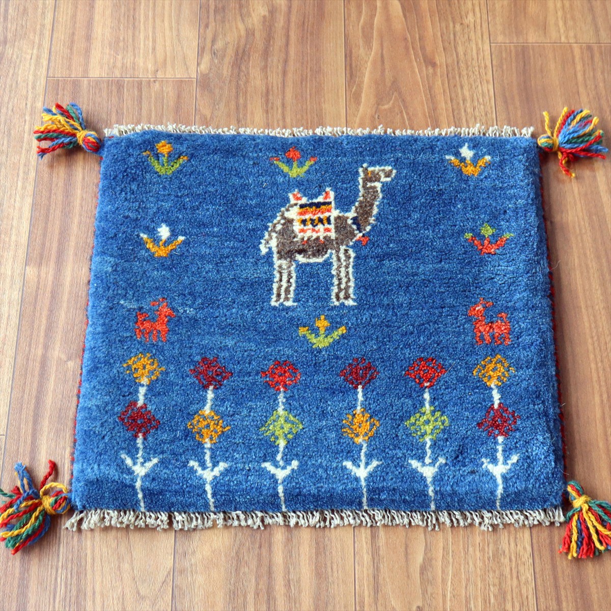 ギャッベ イラン産手織り 座布団サイズ38×44cm ブルー ラクダと動物とフラワーデザイン