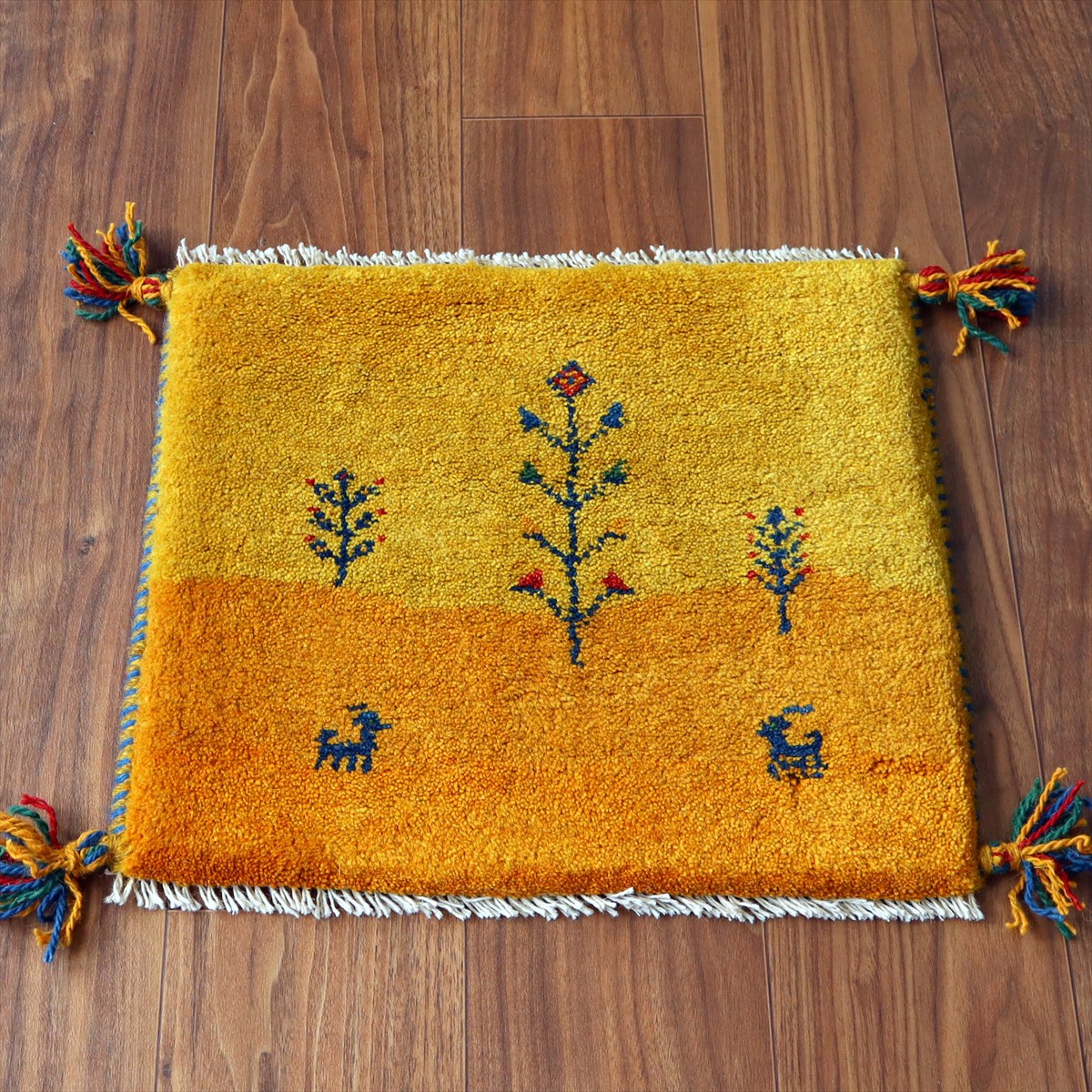 ギャッベ イラン産手織り 座布団サイズ39×45cm イエローオレンジ 動物と生命の樹 風景画