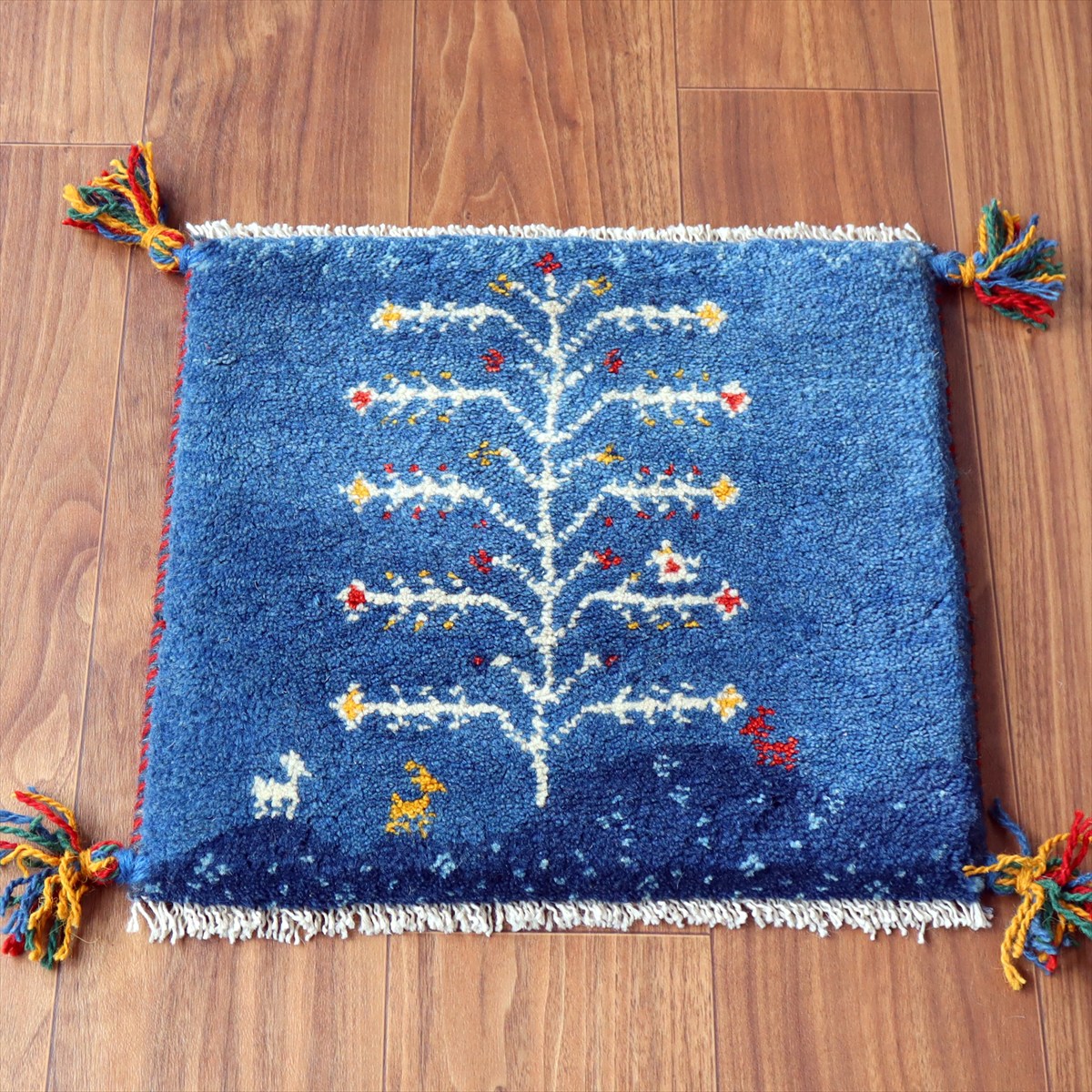 ギャッベ イラン産手織り 座布団サイズ38×41cm ブルー 動物と生命の樹
