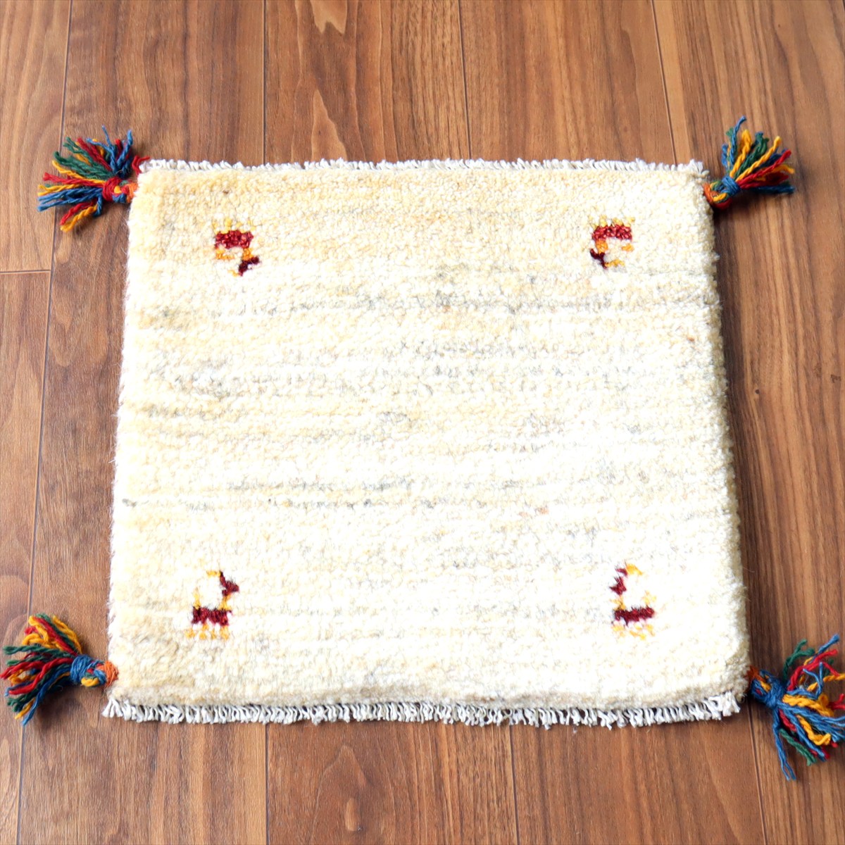 ギャッベ イラン産手織り 座布団サイズ41×42cm ナチュラルアイボリー 動物モチーフ