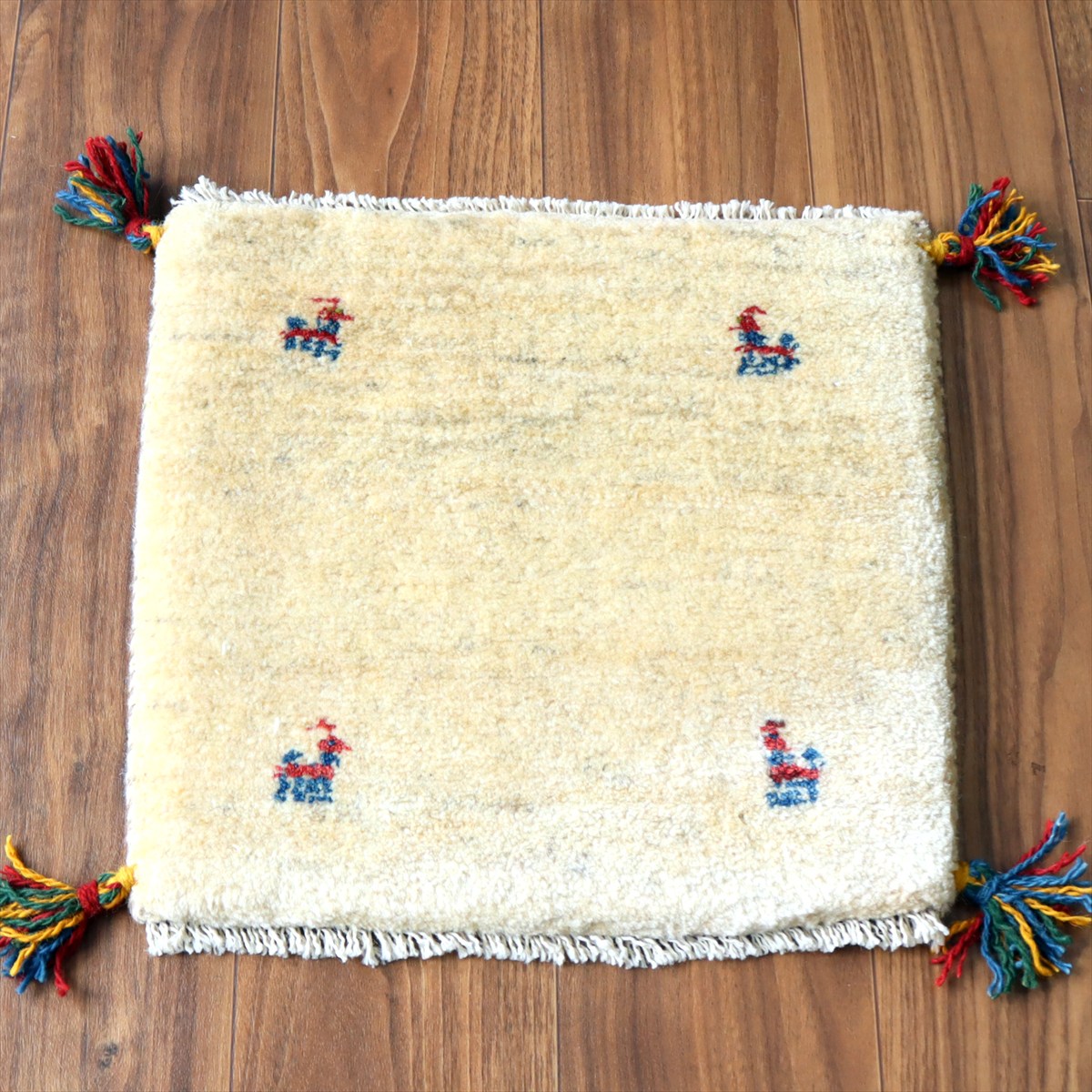 ギャッベ イラン産手織り 座布団サイズ40×42cm ナチュラルアイボリー 動物モチーフ