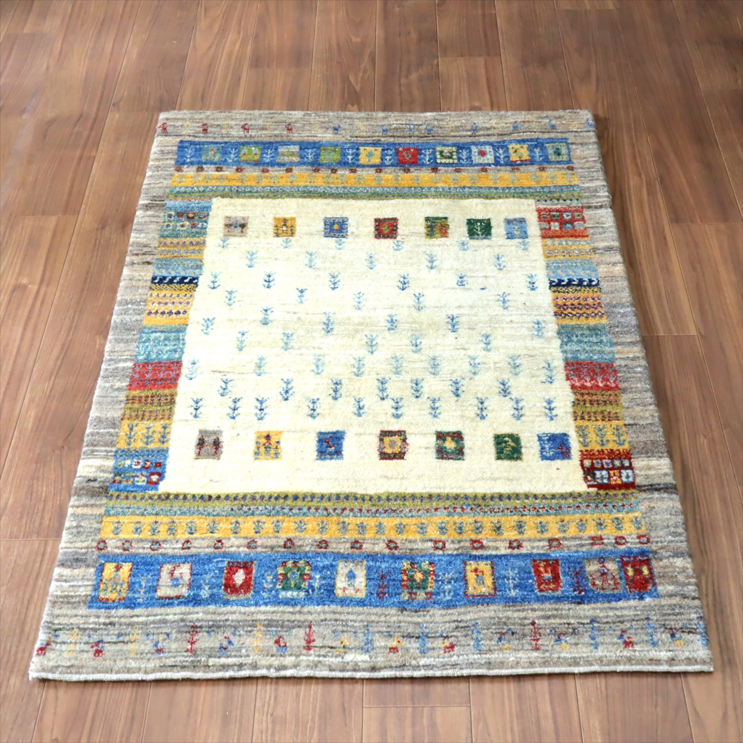 ギャッベ　バナフシェ 149x98cm ナチュラル＆グレー　イラン産手織り　Gabbeh Banafsheh