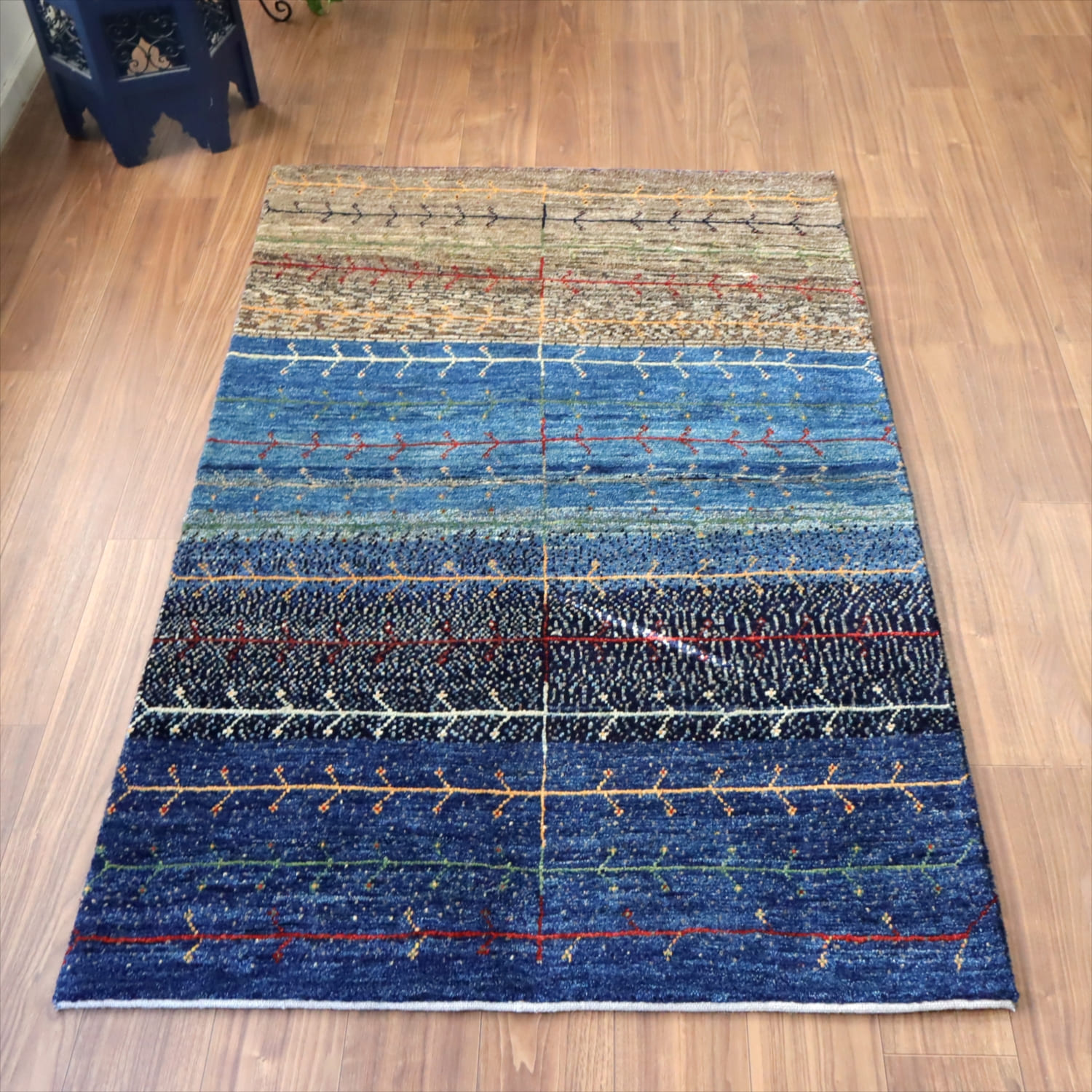 ギャッベ ノマド　 172x111cm ネイビー＆グレー　枝葉を伸ばす生命の木　イラン産手織り　Gabbeh Nomad