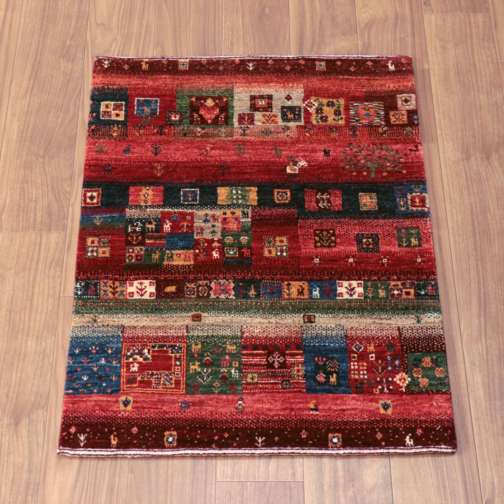 ギャッベ ノウバフト Nowbaft 98x70cm カラフルタイル　緻密に織られたモチーフ