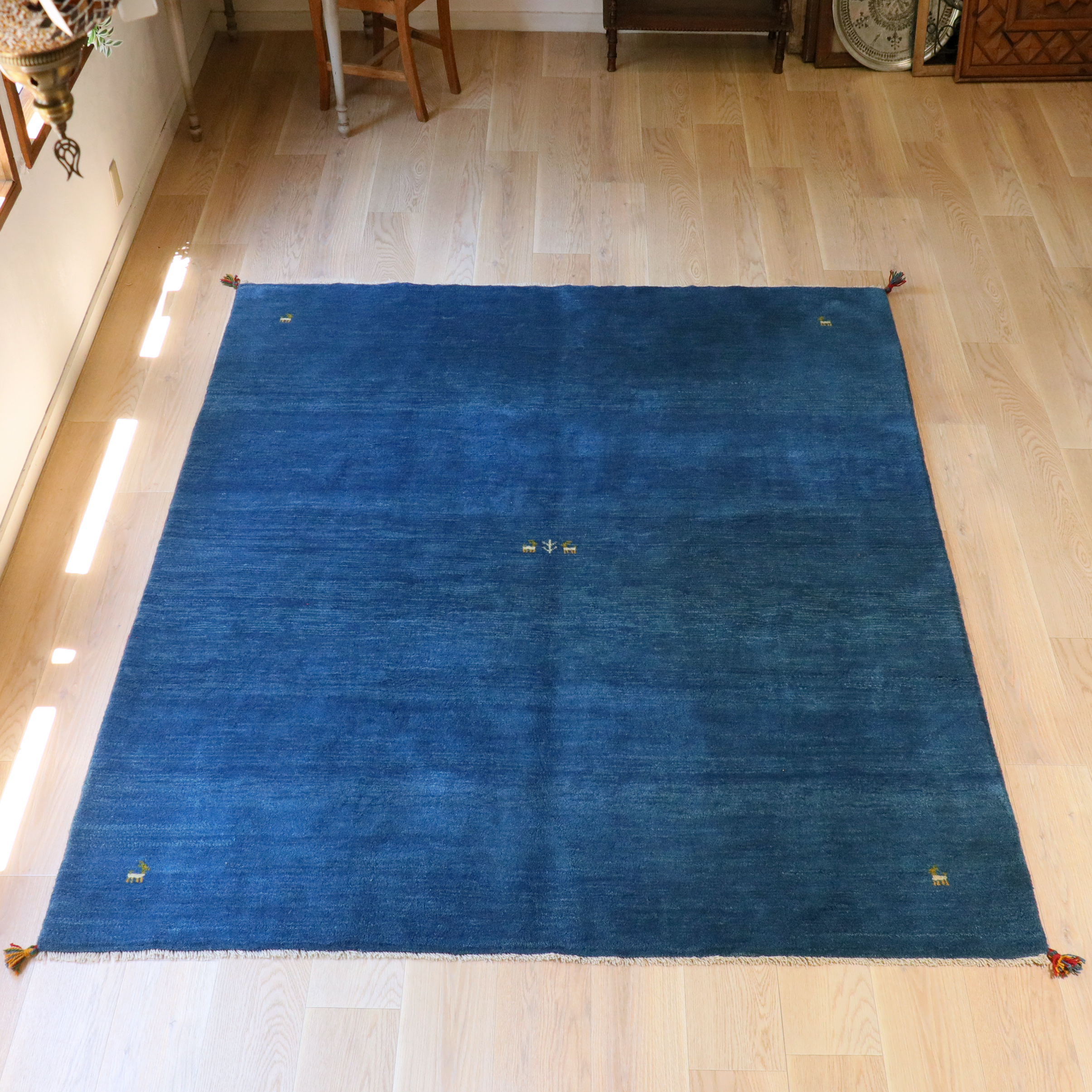 ギャッベ ブルー　イラン産手織りラグ 240×203cm シンプル　無地