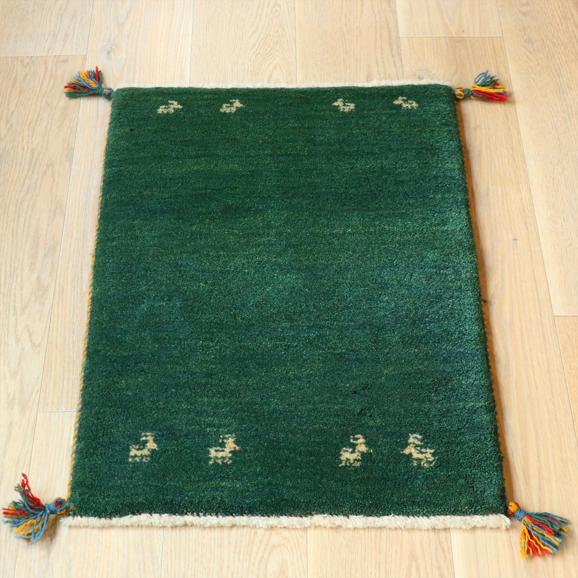 ギャベ イラン産手織り 88×58cm ブルーグリーン