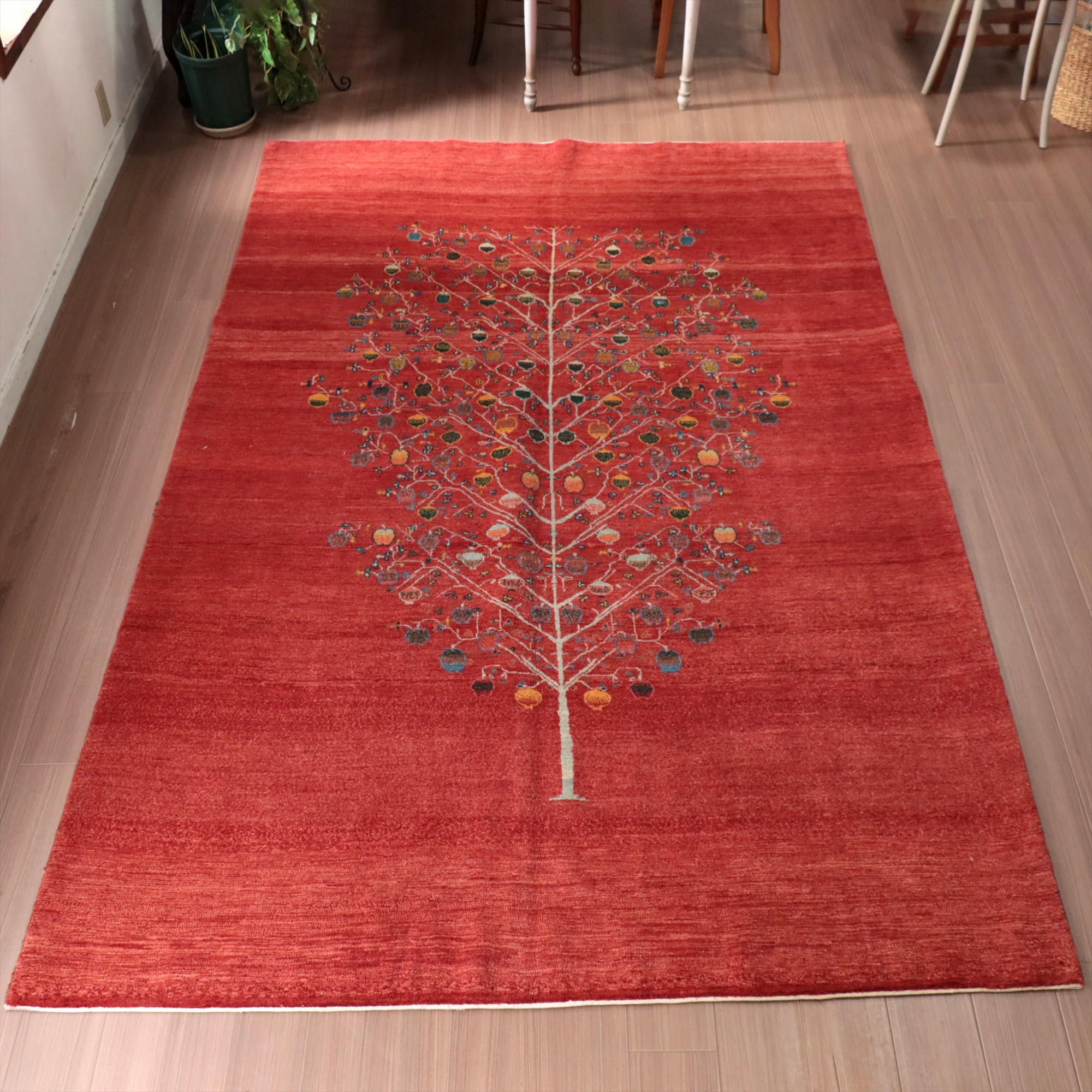 イラン産手織りギャッベ　レッド　ザクロの木 299x190cm 細かな織りリズバフト