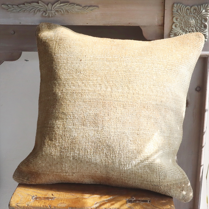 ヴィンテージラグ クッションカバー パイル織りラグ　クッションカバー50cmサイズ トルコ絨毯 ブリーチしたアンティーク加工