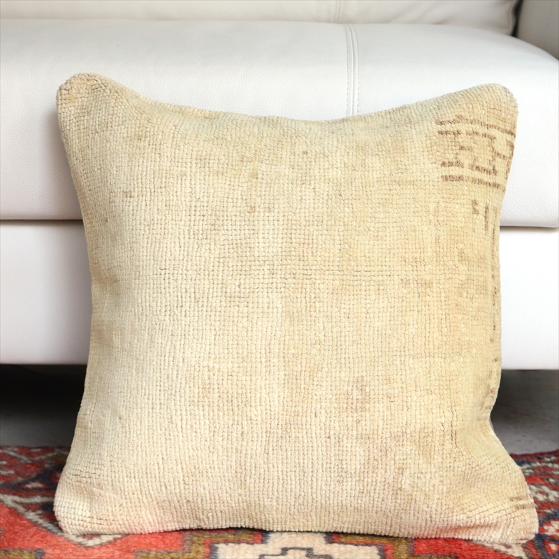 トライバルラグ クッションカバー 40cmサイズ トルコ絨毯 ブリーチしたアンティーク加工