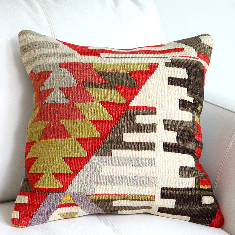 オールドキリムクッションカバー 40cm Old Kilim Cushion イーブルアイ