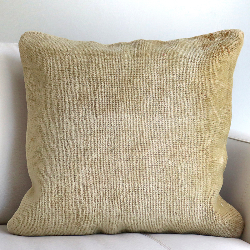 ヴィンテージラグ クッションカバー パイル織りラグ 50cmサイズ <br>トルコ絨毯 ブリーチしたアンティーク加工