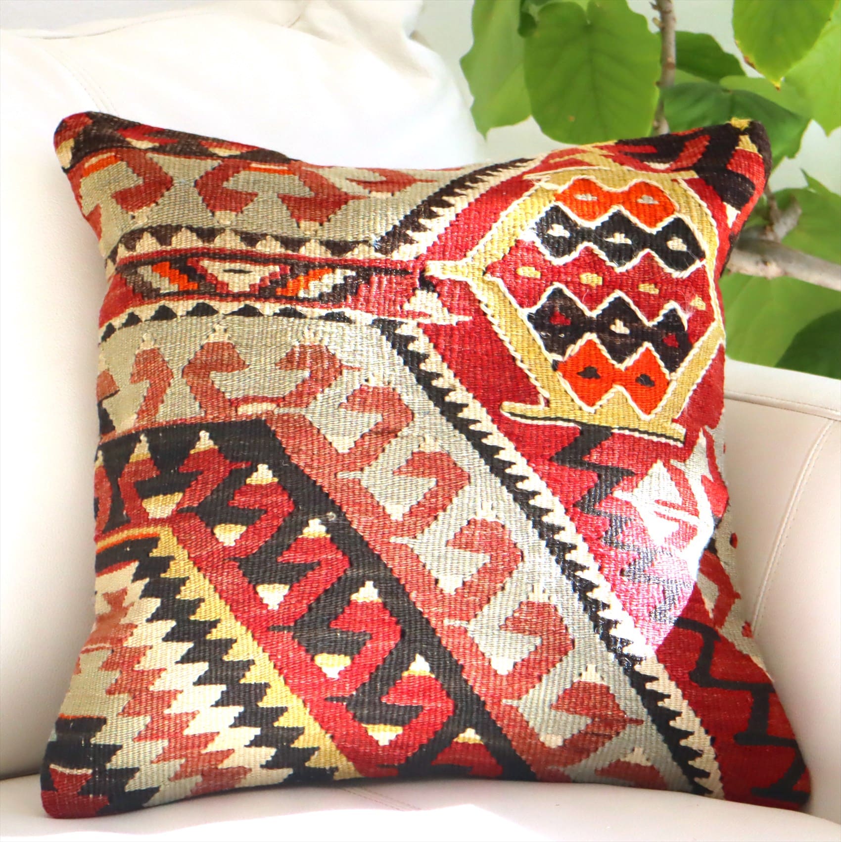 オールドキリム クッションカバー 40cmサイズ エシュメ ドラゴンの爪