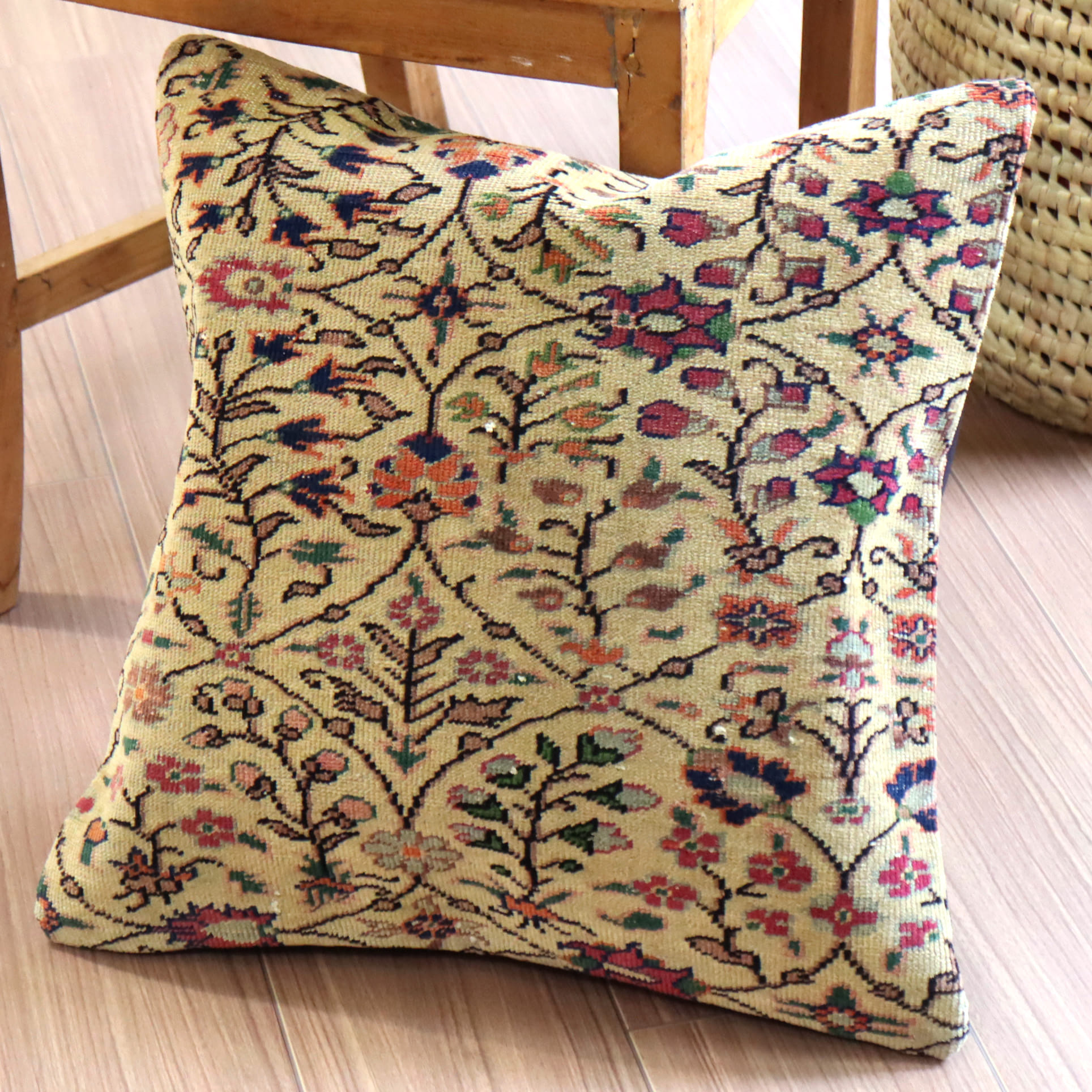 クッションカバー ヴィンテージ パイル織り 46×45cm トルコ絨毯 フラワーデザイン